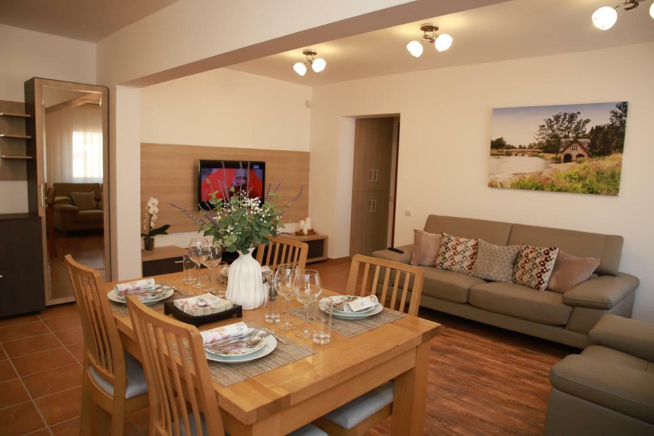 Cozy Apartment In Braşov Eksteriør billede