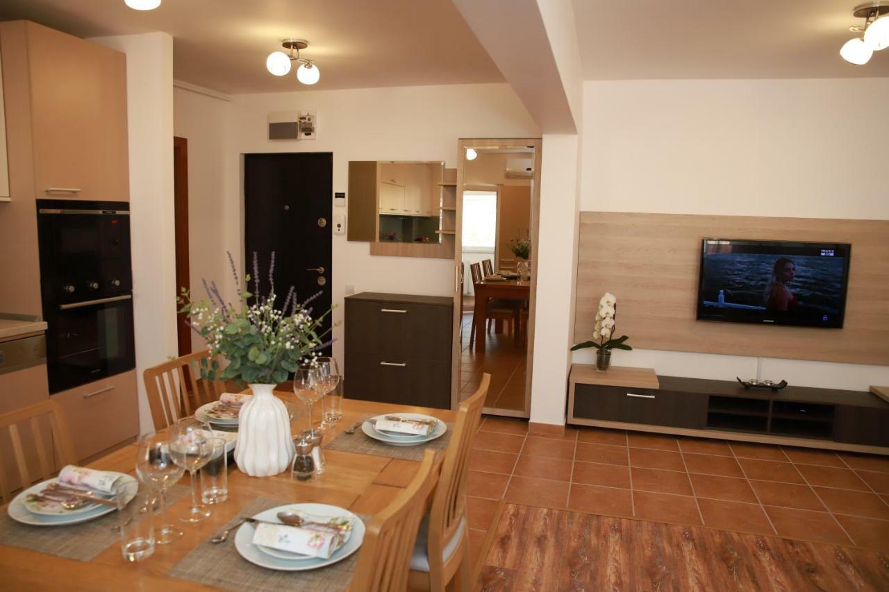 Cozy Apartment In Braşov Eksteriør billede